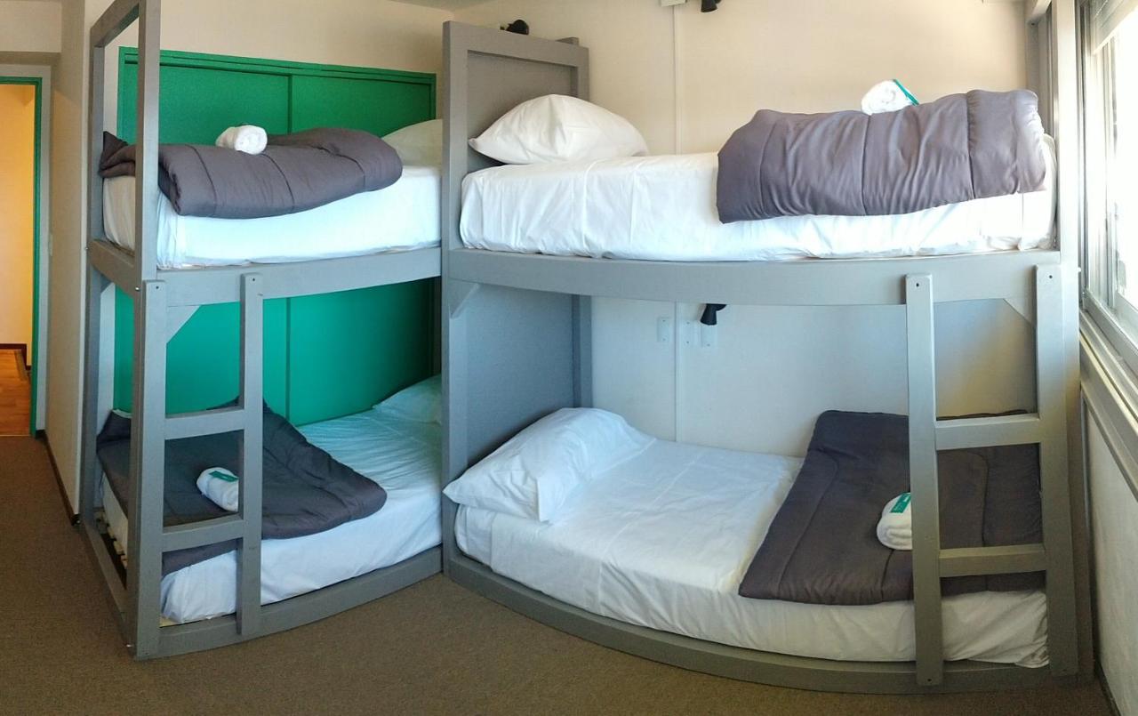 סן קרלוס דה ברילוצ'ה Hostel Hormiga Negra מראה חיצוני תמונה