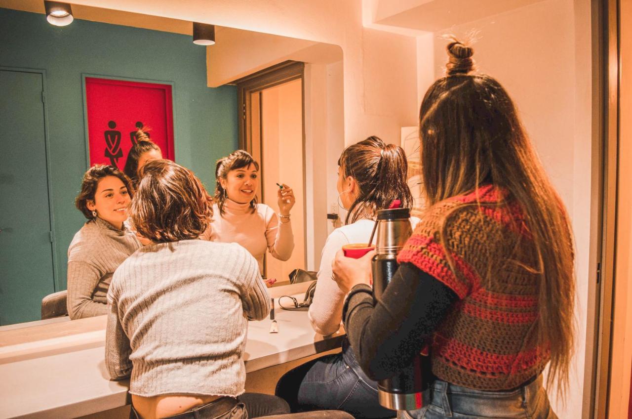 סן קרלוס דה ברילוצ'ה Hostel Hormiga Negra מראה חיצוני תמונה